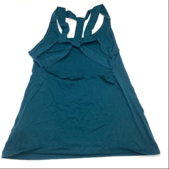 Fabletics Workout Top - Picture 2 of 5